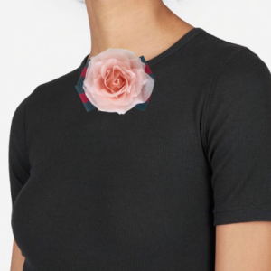 Tees with flower, ruffle bow brooch
