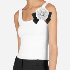 Tanks classic bow brooch