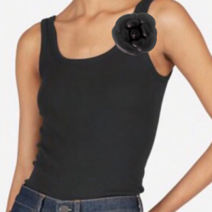 Tanks with flower brooch